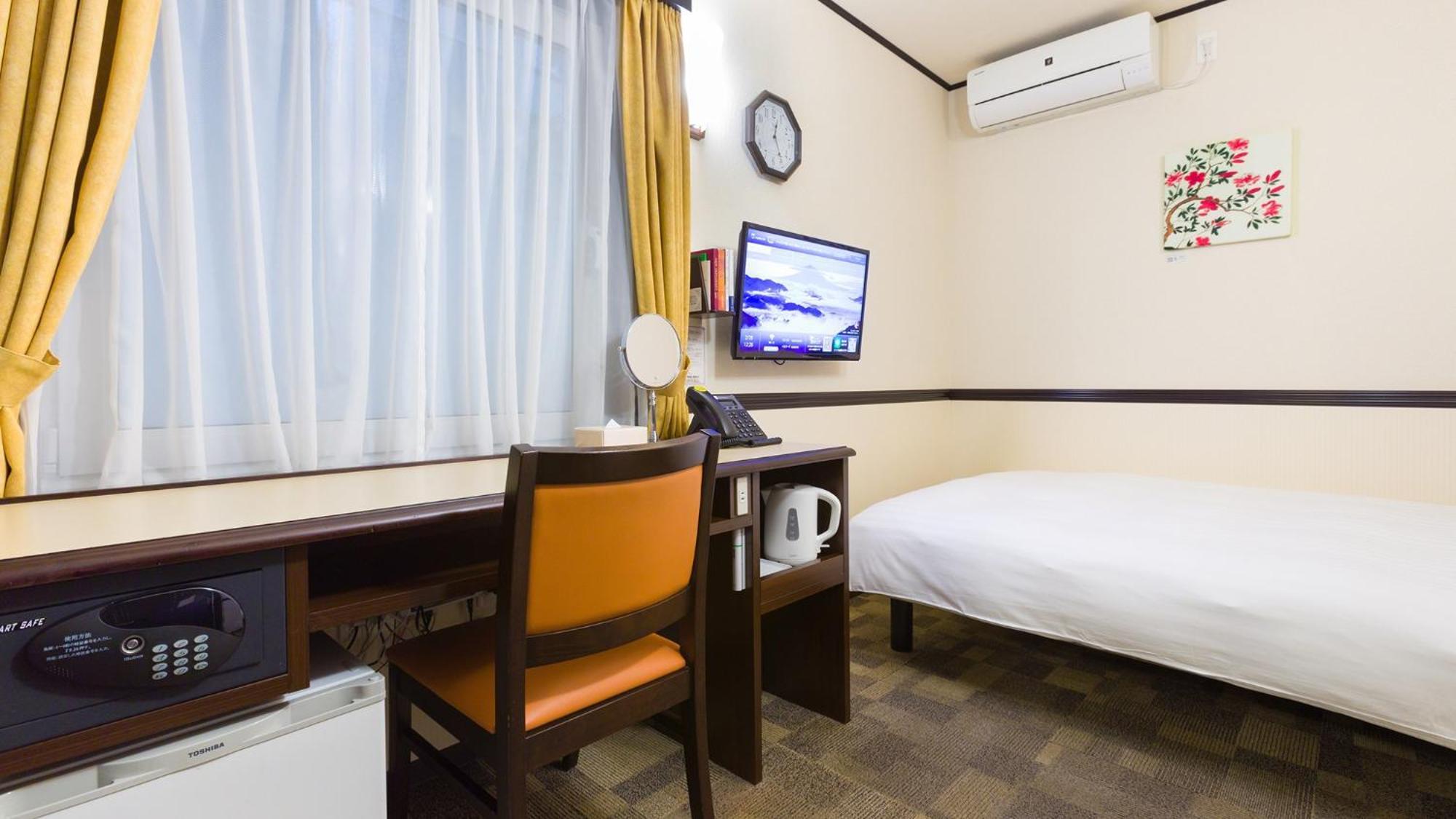 Toyoko Inn Tokyo Eki Yaesu Kita Guchi Tóquio Quarto foto
